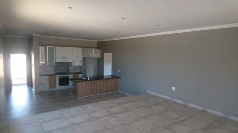 To Let 3 Bedroom Property for Rent in Hillside Free State